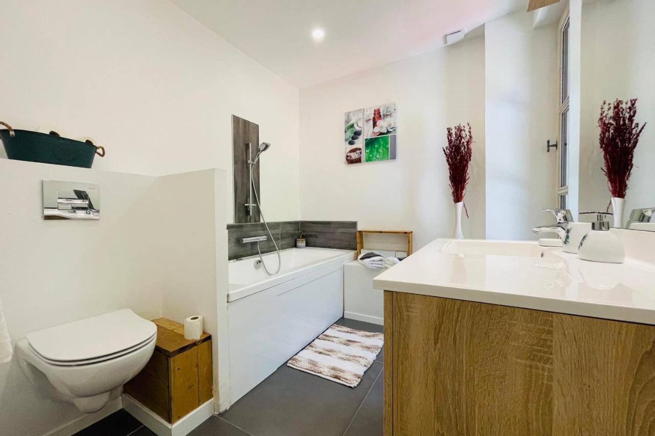 The Ronsardienne Suite In A Charming Mansion At The Gates Of Tours Saint-Avertin Exterior photo