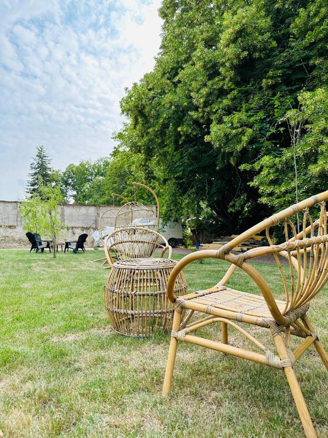The Ronsardienne Suite In A Charming Mansion At The Gates Of Tours Saint-Avertin Exterior photo